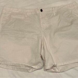 Old Navy Women's Cream Shorts